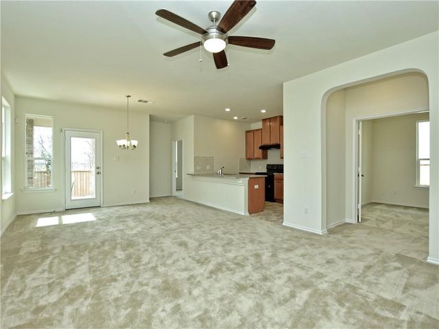 2950 Old settlers BLVD 4, Round Rock, TX 78665