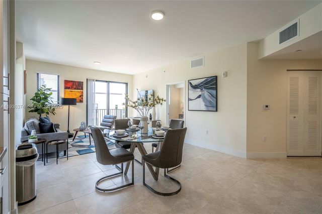 1091 Galiano St 406, Coral Gables, FL 33134