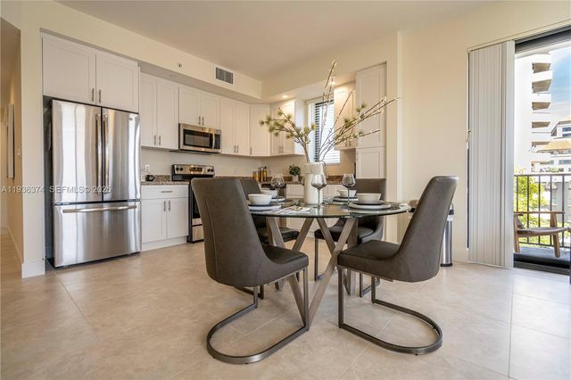 1091 Galiano St 406, Coral Gables, FL 33134