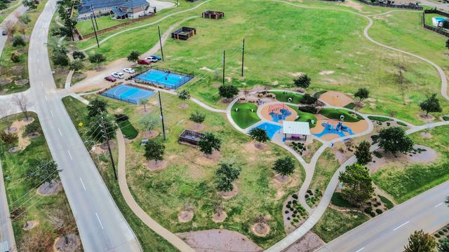2719 Country Lane, Katy, TX 77493