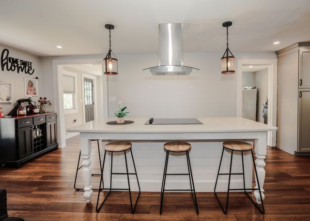 236 Drakeside Road, Hampton, NH 03842