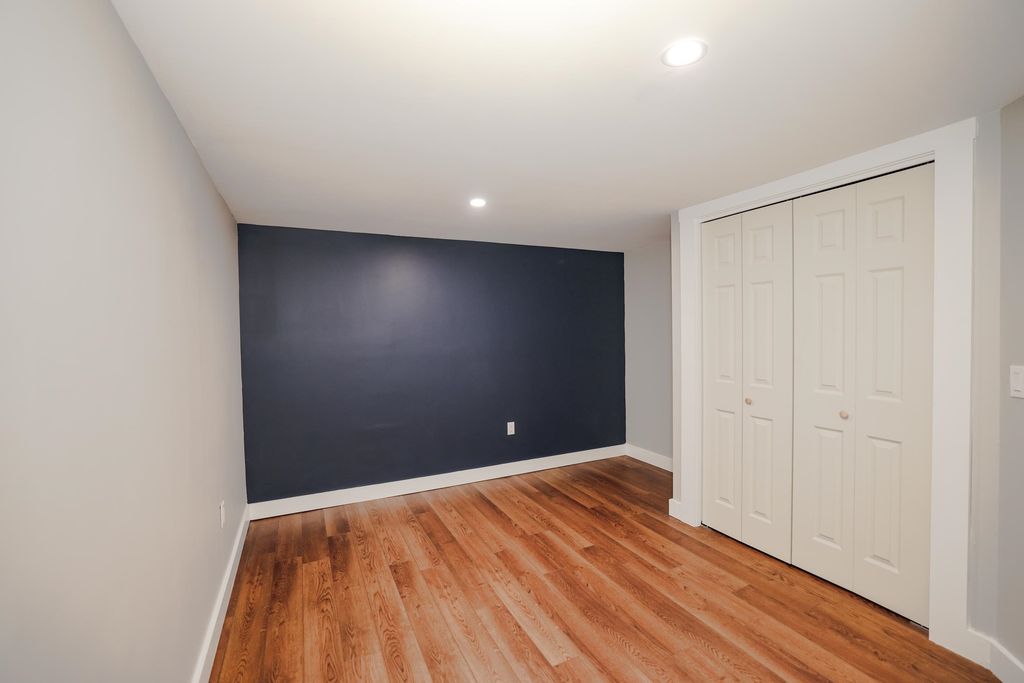 Image 20 of property listing at 236 Drakeside Road, Hampton, NH 03842