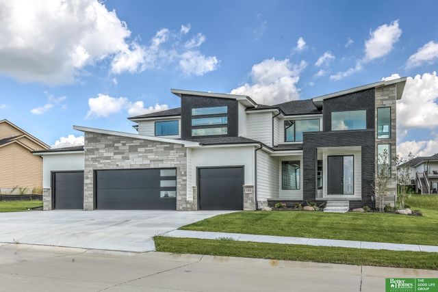 5409 N 197th Street, Elkhorn, NE 68022