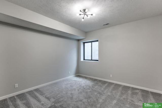 5409 N 197th Street, Elkhorn, NE 68022