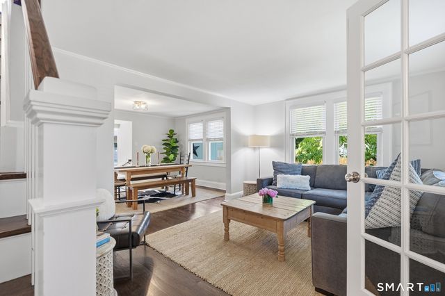 6 Hillsdale Avenue, Ridgefield, CT 06877