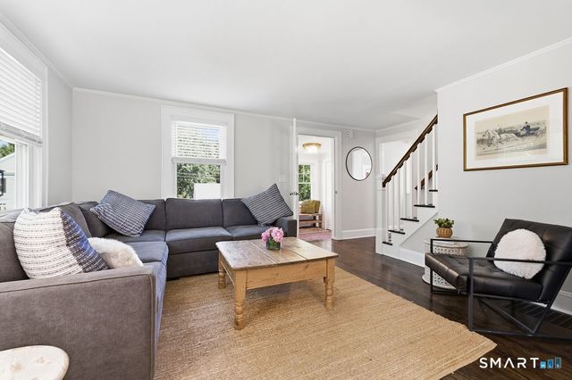 6 Hillsdale Avenue, Ridgefield, CT 06877