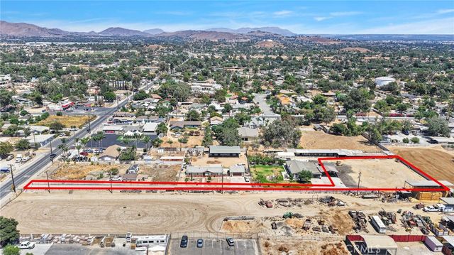 8082 Jurupa Valley Road, Jurupa Valley, CA 91752