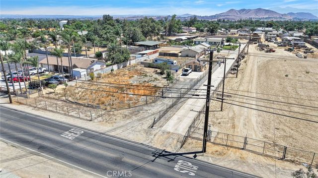 8082 Jurupa Valley Road, Jurupa Valley, CA 91752