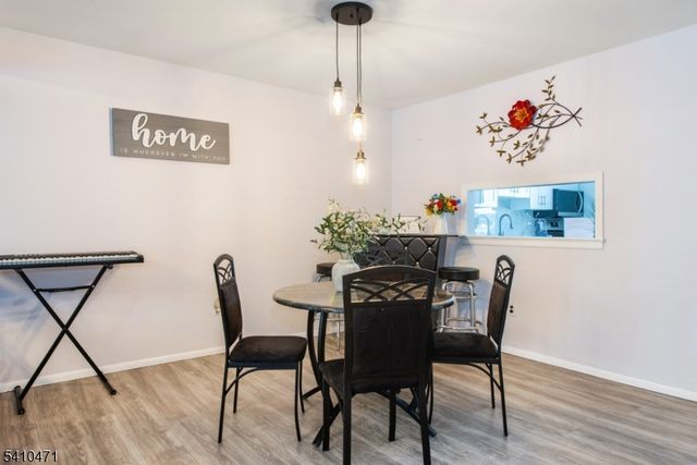 25 Chelsea Way, Bridgewater Twp., NJ 08807