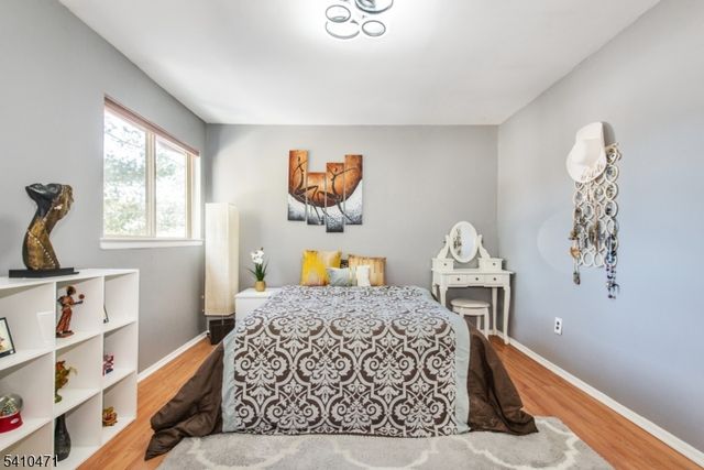 25 Chelsea Way, Bridgewater Twp., NJ 08807