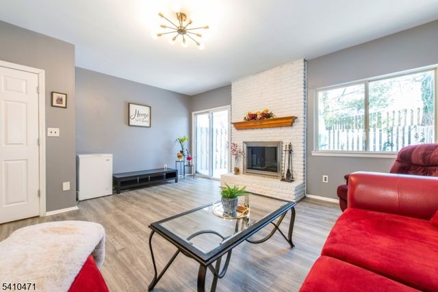 25 Chelsea Way, Bridgewater Twp., NJ 08807