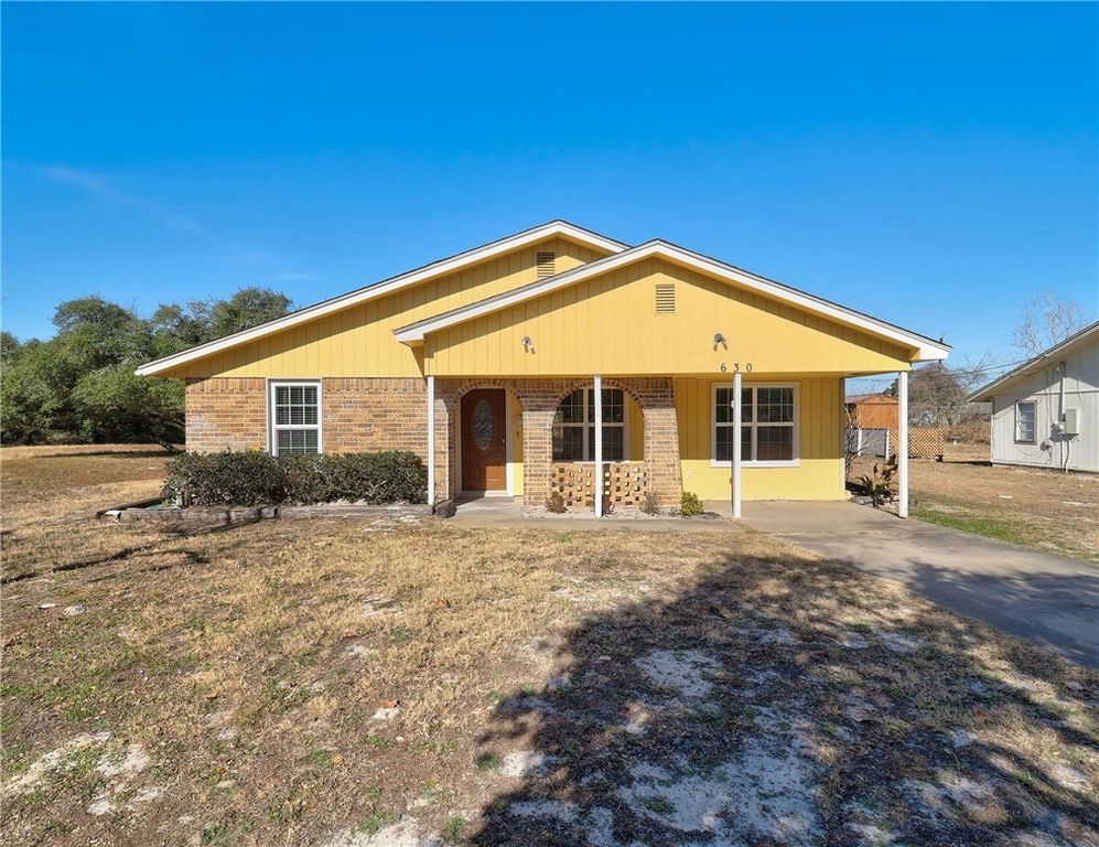 630 S Lamont, Aransas Pass, TX 78336
