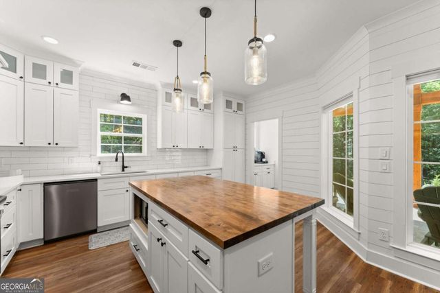 189 Peace Valley Road, Dahlonega, GA 30533