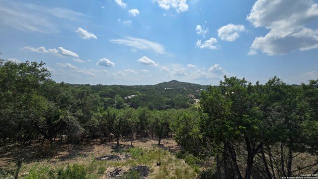 458 HERAUF DR, Canyon Lake, TX 78133
