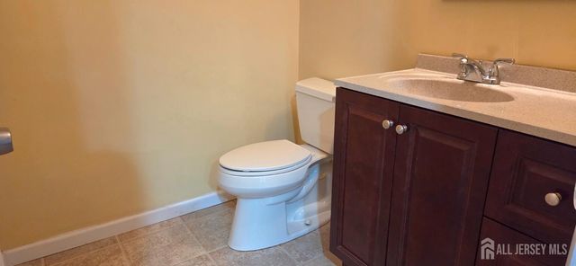 44 Azalea Court, South Brunswick, NJ 08852