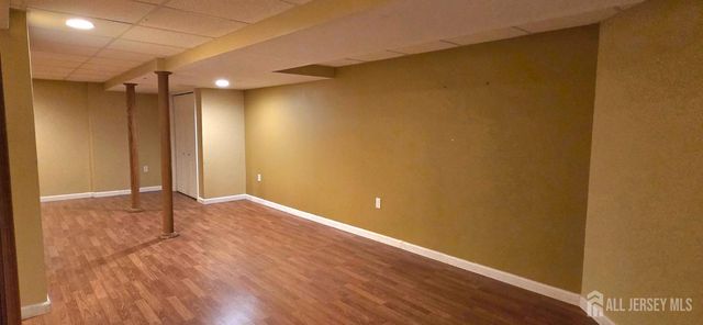 44 Azalea Court, South Brunswick, NJ 08852