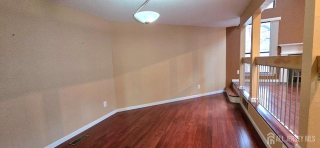 44 Azalea Court, South Brunswick, NJ 08852