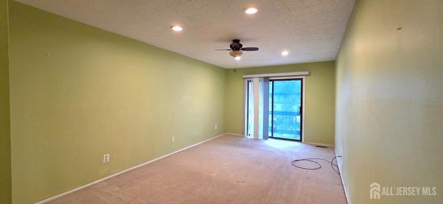 44 Azalea Court, South Brunswick, NJ 08852