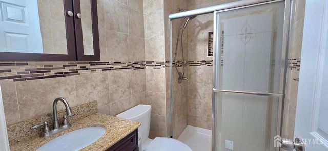 44 Azalea Court, South Brunswick, NJ 08852