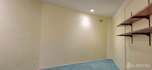 44 Azalea Court, South Brunswick, NJ 08852