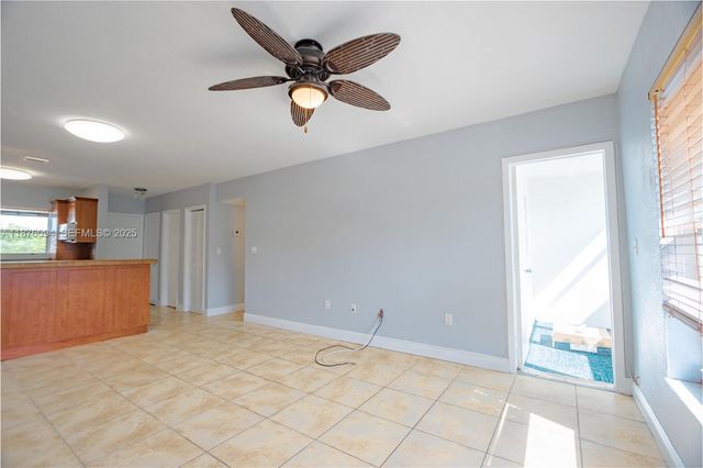 120 Royal Palm Road 315, Hialeah Gardens, FL 33016