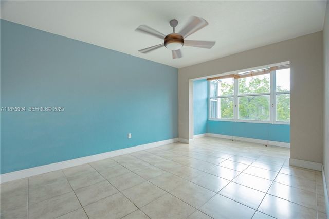 120 Royal Palm Road 315, Hialeah Gardens, FL 33016