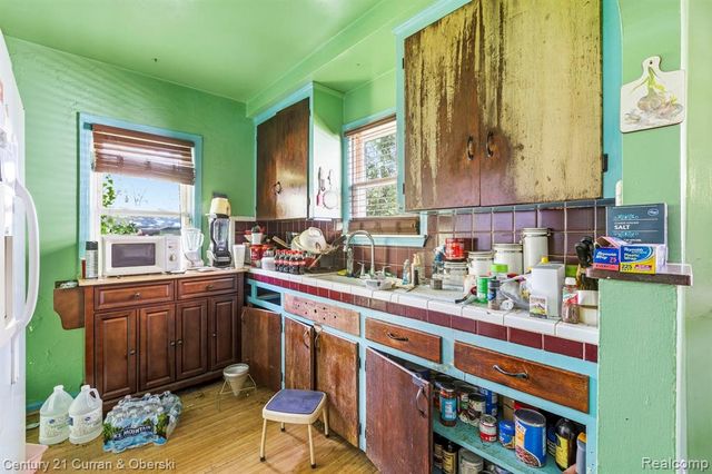 6427 Artesian Street, Detroit, MI 48228