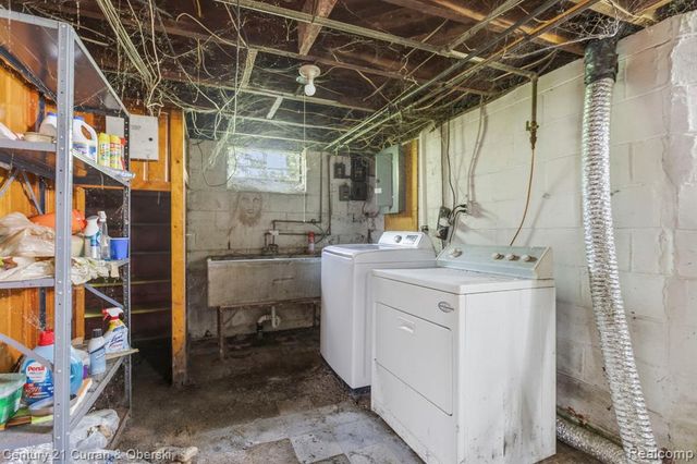 6427 Artesian Street, Detroit, MI 48228