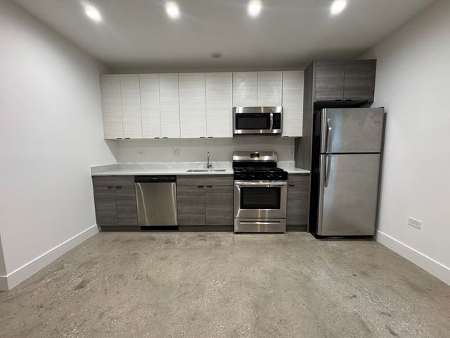 1301 S California Avenue 1W, Chicago, IL 60608