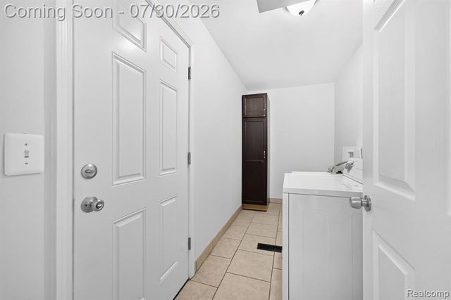42658 Beechwood Drive, Canton, MI 48188