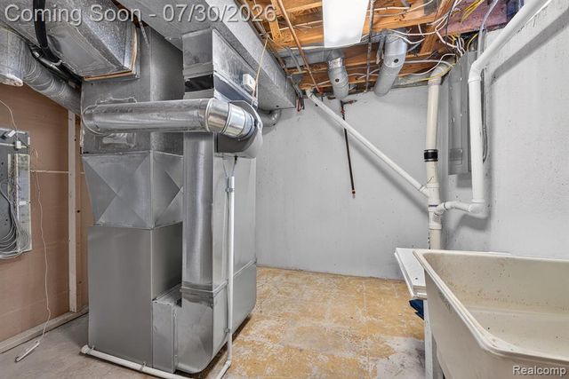 42658 Beechwood Drive, Canton, MI 48188