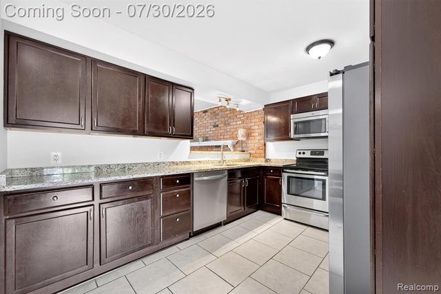 42658 Beechwood Drive, Canton, MI 48188
