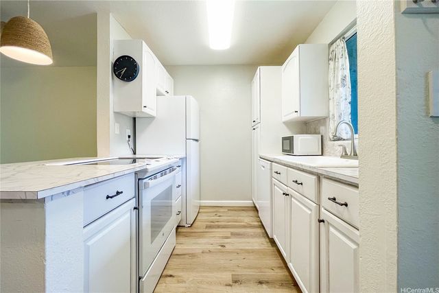 95-652 Wikao Street F203, Mililani, HI 96789