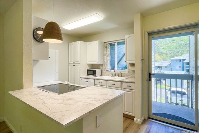 95-652 Wikao Street F203, Mililani, HI 96789