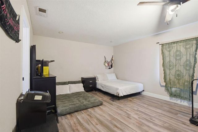 1406 W 15TH STREET, Sanford, FL 32771