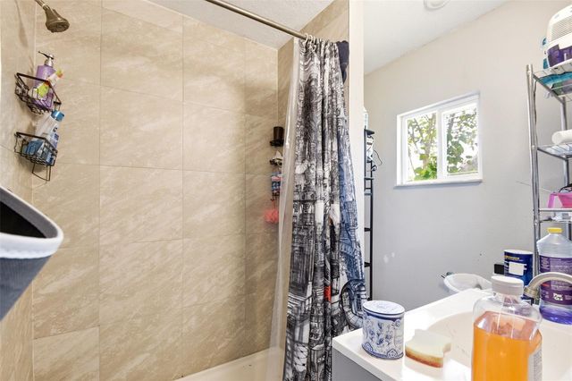 1406 W 15TH STREET, Sanford, FL 32771