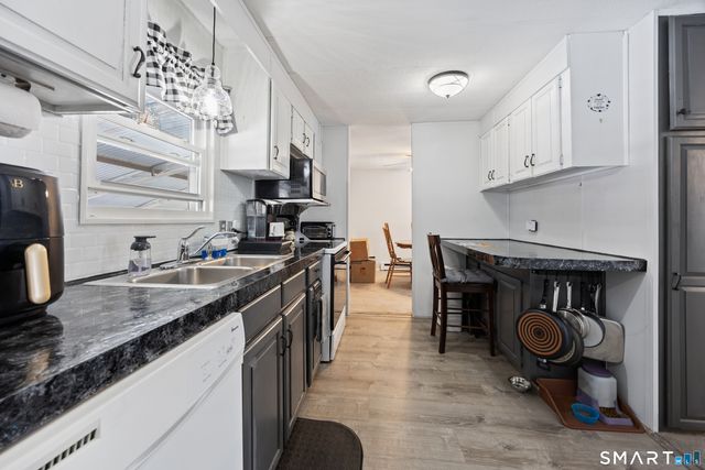 40 Matthews Street TRLR 19, Bristol, CT 06010