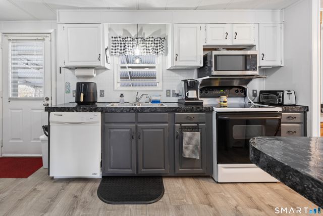 40 Matthews Street TRLR 19, Bristol, CT 06010