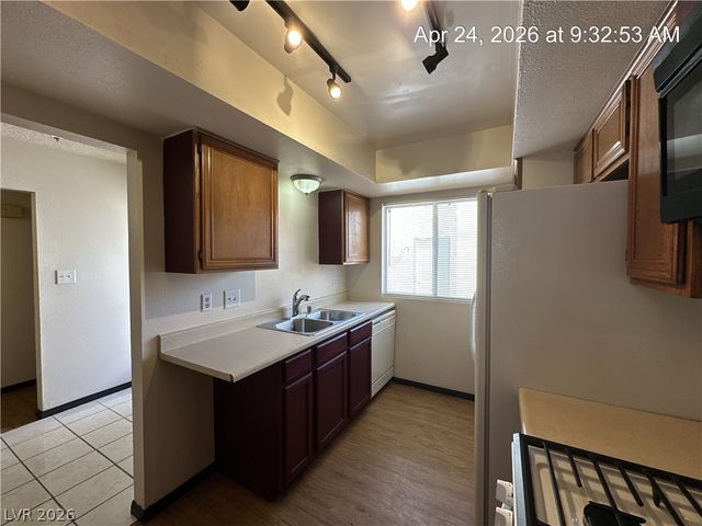 760 Anne Lane, Henderson, NV 89015