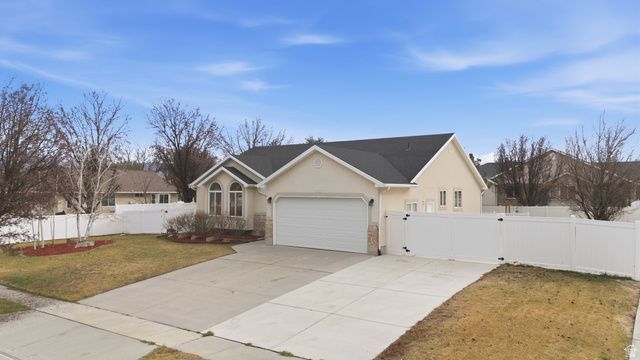 2127 W SILVER TREE CIR, Riverton, UT 84065