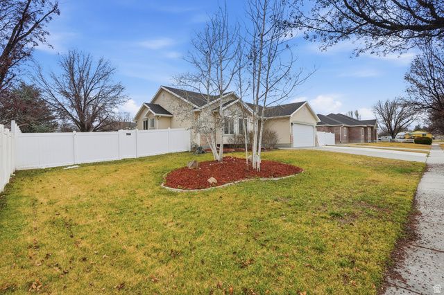 2127 W SILVER TREE CIR, Riverton, UT 84065