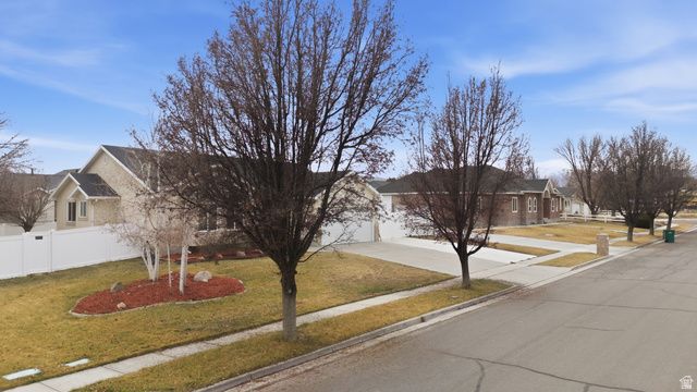 2127 W SILVER TREE CIR, Riverton, UT 84065