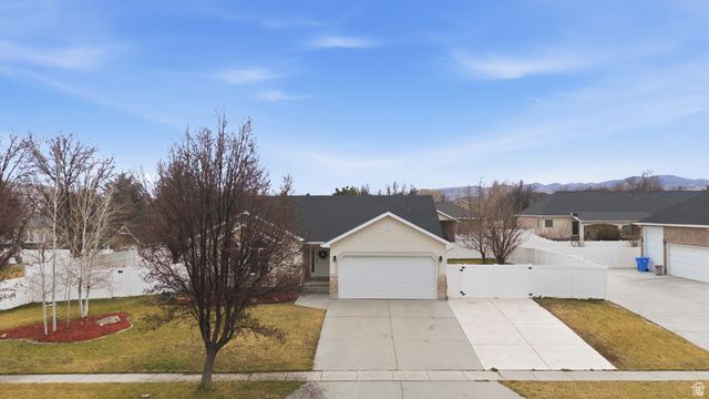 2127 W SILVER TREE CIR, Riverton, UT 84065