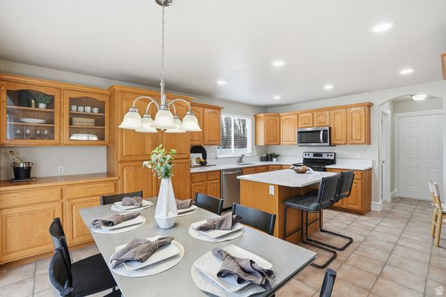 2127 W SILVER TREE CIR, Riverton, UT 84065