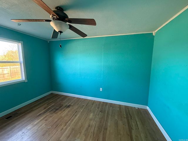 56 Pine Street, Melbourne, AR 72556