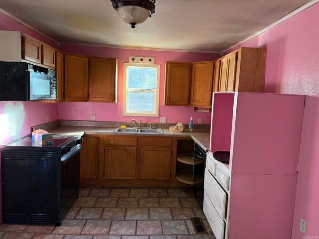 56 Pine Street, Melbourne, AR 72556