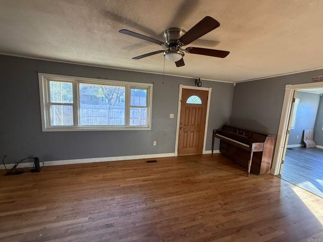 56 Pine Street, Melbourne, AR 72556