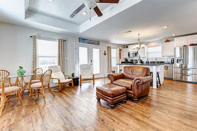 862 Holiday, Crystal Beach, TX 77650