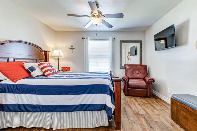 862 Holiday, Crystal Beach, TX 77650