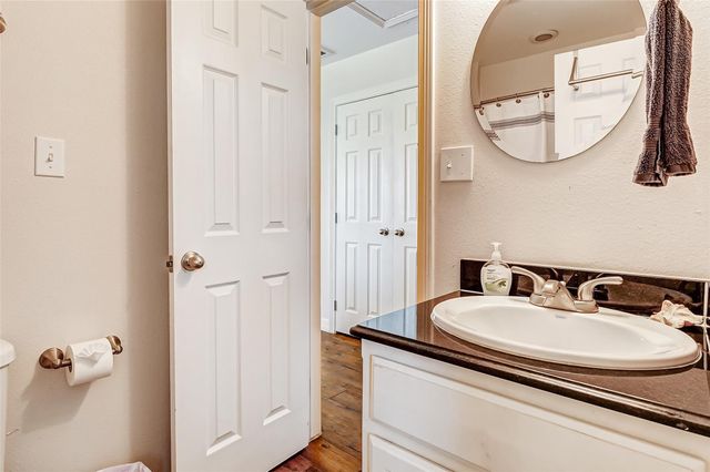 862 Holiday, Crystal Beach, TX 77650